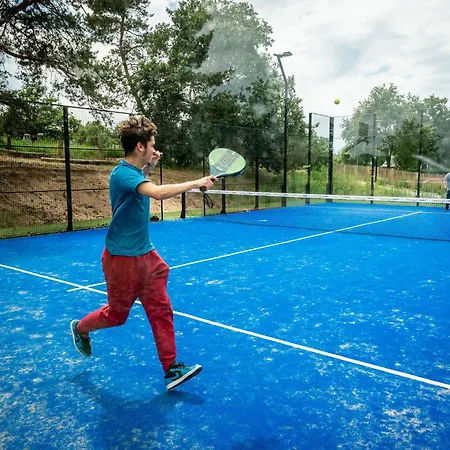 By Leukermeer Waterside