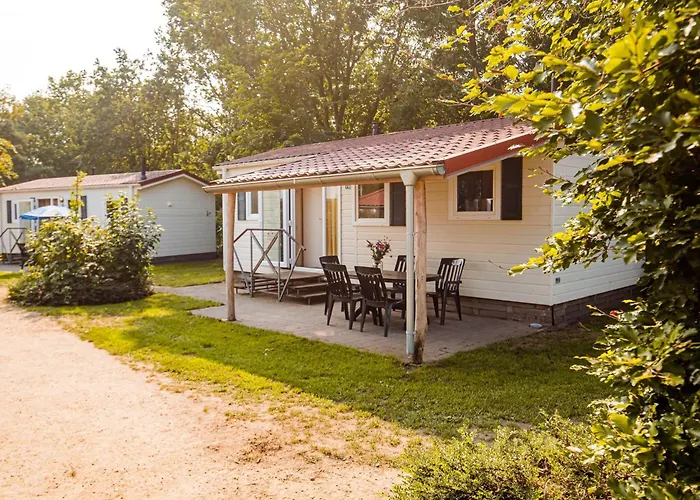 Chalet By Leukermeer Waterside