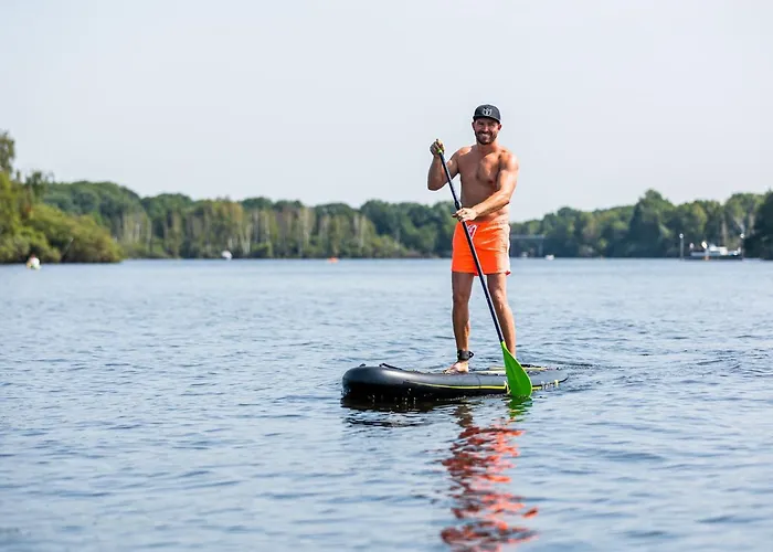 Chalet By Leukermeer Waterside *