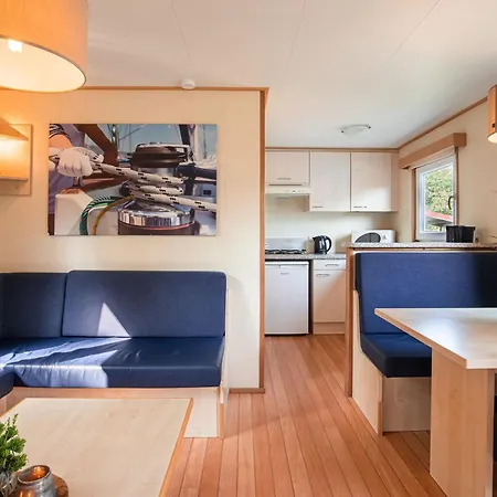 Alpehytte By Leukermeer Waterside Well (Limburg)